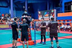 Bobby Buka Turnamen Badminton PUD Pasar Medan Berkolaborasi