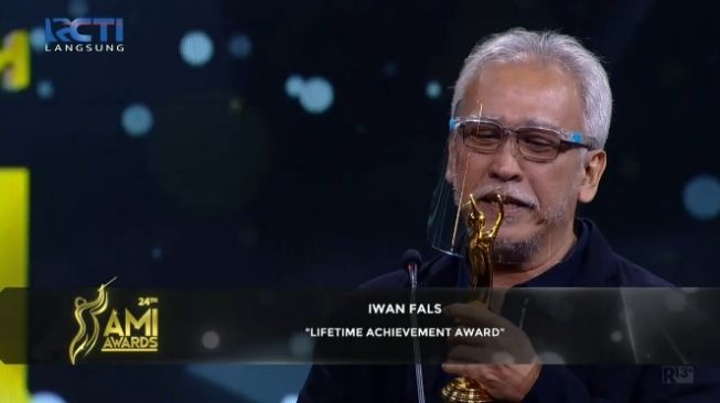 Asal Usul Lagu Bento, Iwan Fals : Kisah Kaum Borjuis