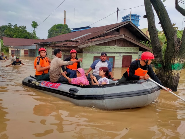 Sungai Deli Meluap Akibat Hujan Deras, Bobby Nasution Minta BWS Segera Lakukan Normalisasi Sungai
