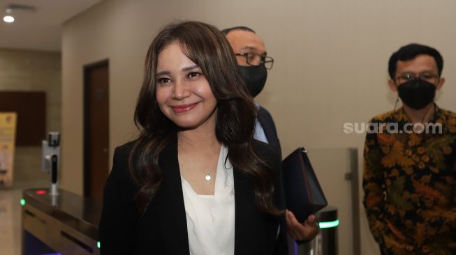 Diperiksa Bareskrim 2,5 Jam, Rossa Siap Kembalikan Uang dari DNA Pro