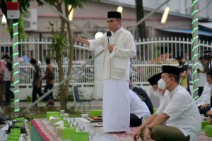 Ribuan Abang Becak Hadiri Buka Puasa Bersama dengan Edy Rahmayadi