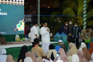 Edy Rahmayadi Bersama Ratusan Qori dan Qori’ah Lansia Gelar Buka Puasa di Rumah Gubernur