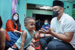 Berkunjung ke Rumah Keluarga Korban Geng Motor, Bobby Nasution : Pendidikan Anak Korban Akan dijamin