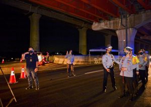 Kapolri Pastikan Rekayasa Lalu Lintas di Tol Cikampek Berjalan Lancar