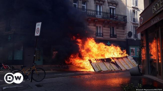 Demo Hari Buruh di Prancis dan Turki Berujung Kerusuhan