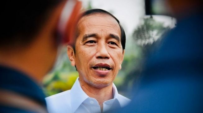Meski Jokowi Izinkan Buka Masker, Satgas Covid-19 Tegaskan PPKM Masih Tetap Berlaku