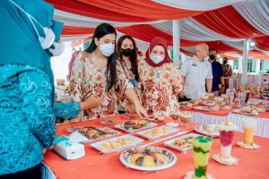 Kahiyang Ayu Ajak PKK Kecamatan Kenalkan dan Sosialisasikan Makanan Sehat