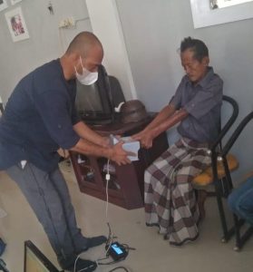 Tingkatkan Pelayanan, Disdukcapil Medan Datangi Rumah Warga Lakukan Perekaman Adminduk