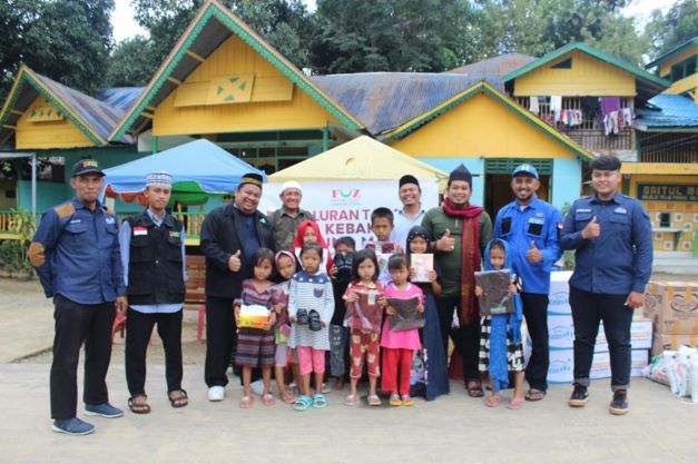 DD Waspada Gulirkan Bantuan Bagi Puluhan Anak Penyintas Kebakaran di Langkat 