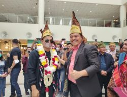 Tiba di Bandara Kualanamu, Jeka Saragih Disambut Masyarakat Sumut 