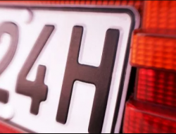 Jangan Asal Bikin Sendiri, Pasang Pelat Nomor Putih Palsu Akan Dikenakan Sanksi 