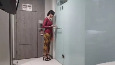 Polisi Tangkap Pemeran Video Syur Kebaya Merah, Tato Mahkota Jadi Petunjuk 