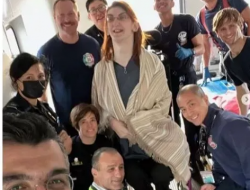 Agar Wanita Tertinggi di Dunia Ini Bisa Duduk di Pesawat, Maskapai Singkirkan 6 Kursi