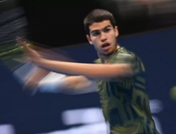 Cetak Sejarah Baru, Carlos Alcaraz Jadi Petenis Peringkat 1 Dunia ATP Termuda
