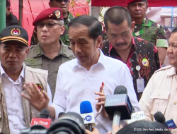 Turun Langsung Ke Cianjur, Jokowi Pastikan Logistik Untuk Korban Gempa Aman