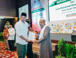 Peduli Wakaf, BWI Beri Penghargaan Bobby Nasution