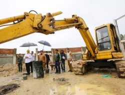  Tinjau Pembangunan GOR Samosir, Musa Rajekshah : Targetkan Rampung Akhir Tahun 2022 