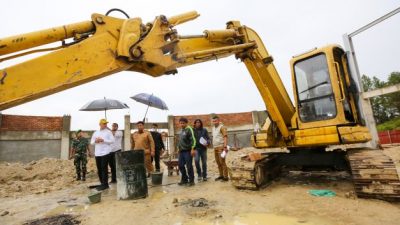  Tinjau Pembangunan GOR Samosir, Musa Rajekshah : Targetkan Rampung Akhir Tahun 2022 