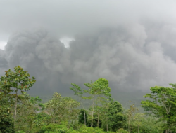 Status Semeru Naik ke Level IV,  Ribuan Warga Mengungsi
