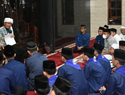 Beri Tausiah Subuh di Masjid Rumah Dinas, Aa Gym Sampaikan Karakter Seorang Muslim
