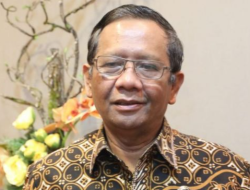 Balas Mahfud MD Yang Sebut Dirinya Bodoh, Rizal Ramli : Menjilat Presiden, Integritasnya di Mana?