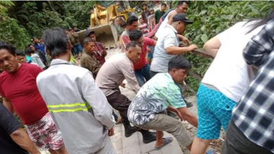 Angkot Masuk Jurang di Simalungun, Satu Penumpang Tewas