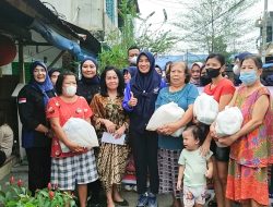 Jelang Imlek 2574, DPW Garnita NasDem Sumut Salurkan Paket Sembako ke Warga Tionghoa dan Kaum Duafa