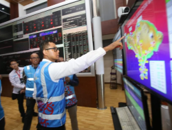 Berhasil Jalankan Transformasi Digital, Dirut PLN Dianugerahi The Most Reputable CEO in Digital Platform