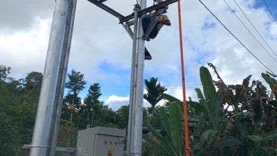 PLN Aliri Listrik ke Ribuan Pelanggan di Daerah 3T Periode 2022