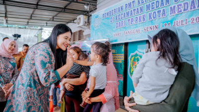 26 Anak Stunting Terima PMT, Ny Kahiyang Ayu Motivasi Orang Tua Semangat Rawat Sang Buah Hati