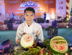di Beranda Kreatif Medan, Ada Semangka Yang Menjelma Menjadi Mawar