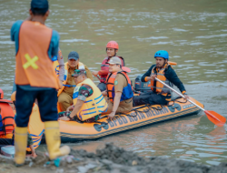 Pantau Gotong Royong, Bobby Nasution Susur Sungai Deli, Progres Pembersihan Capai 24,63 Persen