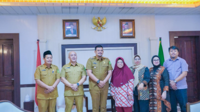Dimeriahkan Senam Sendi Rahang, Bobby Nasution Dukung Dies Natalis FKG USU