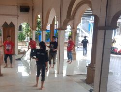 Ganjarian Spartan Gelar Bersih-bersih di Masjid Kota Sibolga