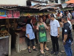 Sambangi Pasar Medan Deli, Pedagang Adukan Infrastruktur dan Turunnya Daya Beli ke Rico Waas